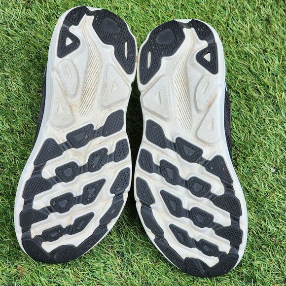 HOKA CLIFTON 9 - Womens Athletic Shoes - SIZE 6.5B - Picture 8 of 9